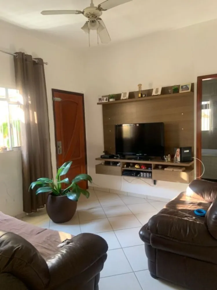 Casa, 3 quartos, 121 m² - Foto 1