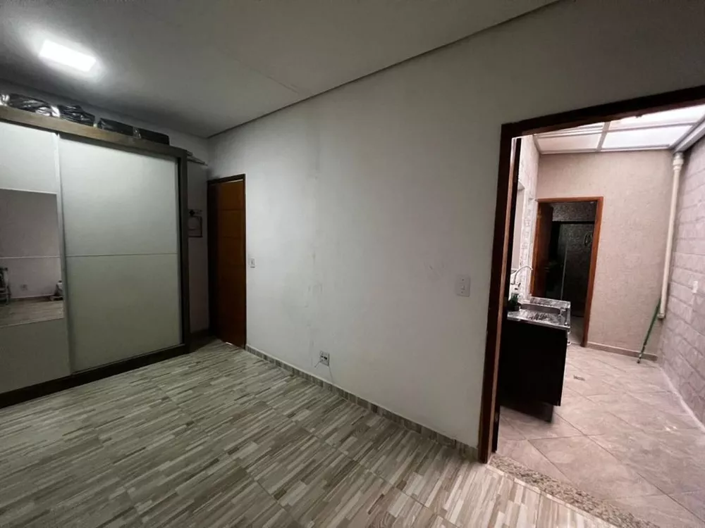 Casa à venda com 3 quartos, 184m² - Foto 6