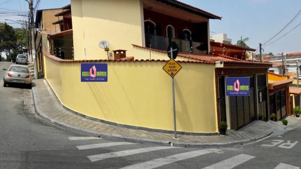Sobrado, 3 quartos, 215 m² - Foto 1