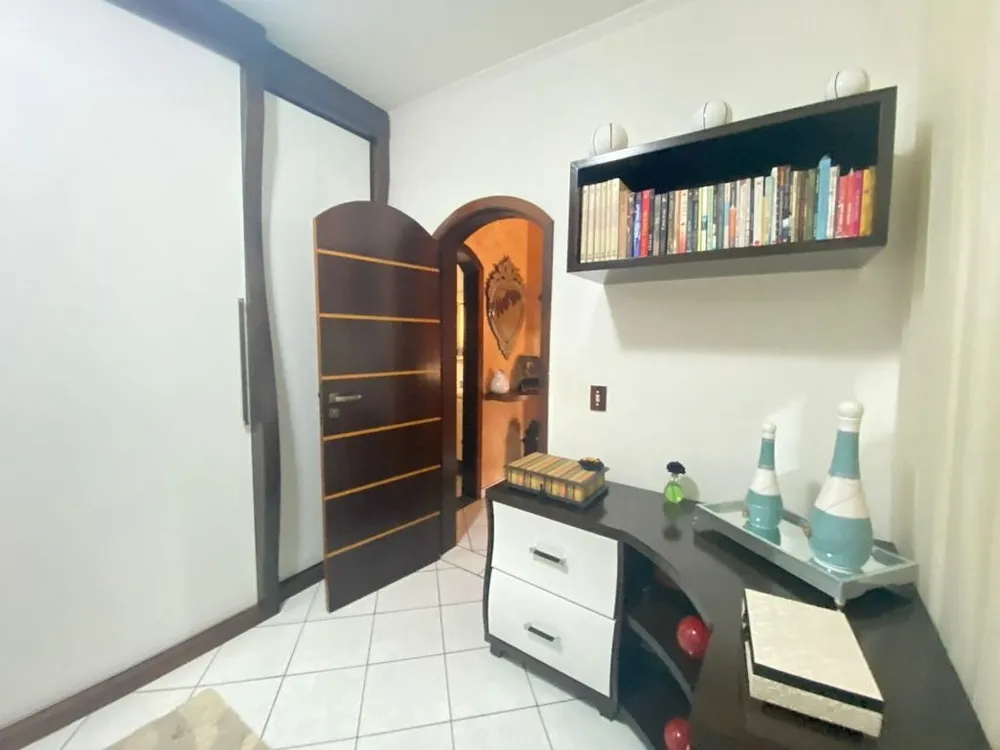 Sobrado, 3 quartos, 215 m² - Foto 2