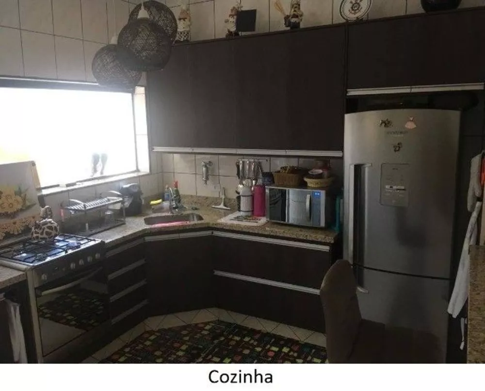 Sobrado à venda com 3 quartos, 120m² - Foto 2