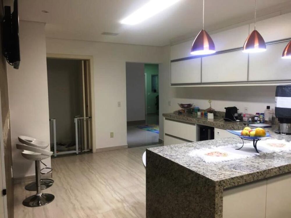 Sobrado à venda com 4 quartos, 464m² - Foto 2