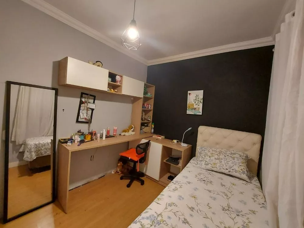 Casa à venda com 3 quartos, 240m² - Foto 15