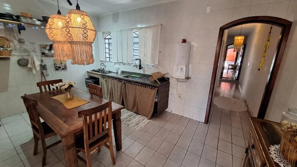 Casa, 3 quartos, 170 m² - Foto 1