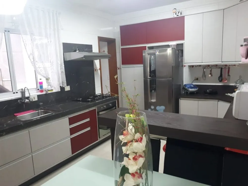 Sobrado, 3 quartos, 181 m² - Foto 2