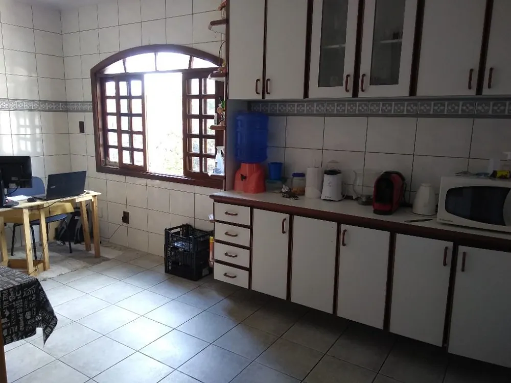 Sobrado, 4 quartos, 445 m² - Foto 2