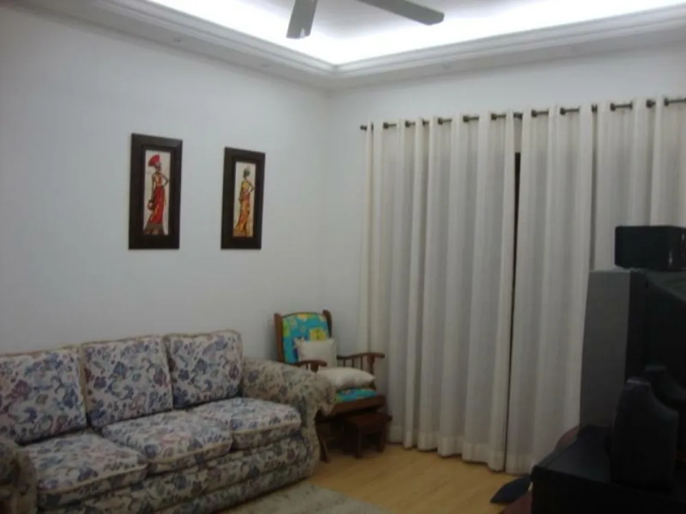 Sobrado, 3 quartos, 307 m² - Foto 1