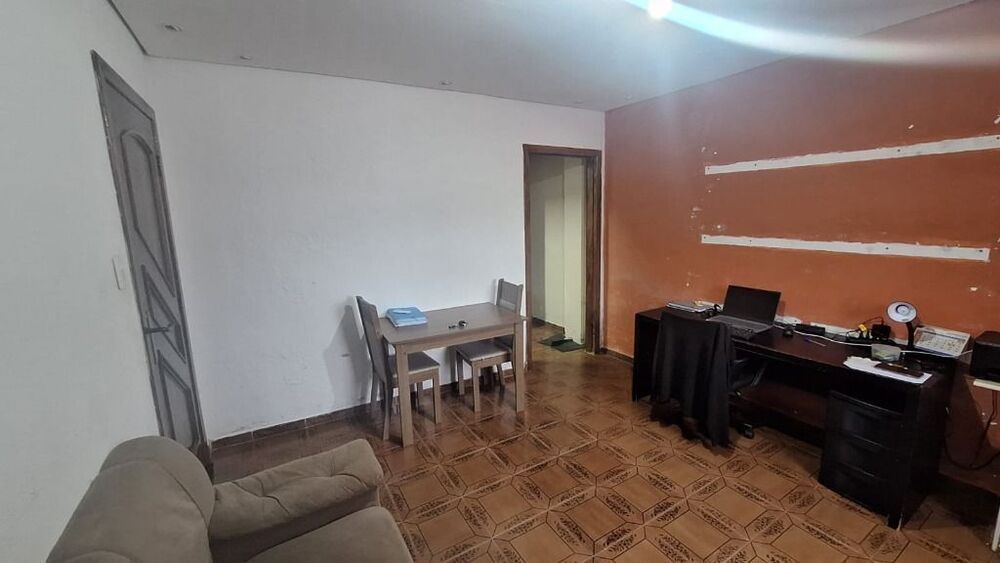 Casa, 5 quartos, 221 m² - Foto 1