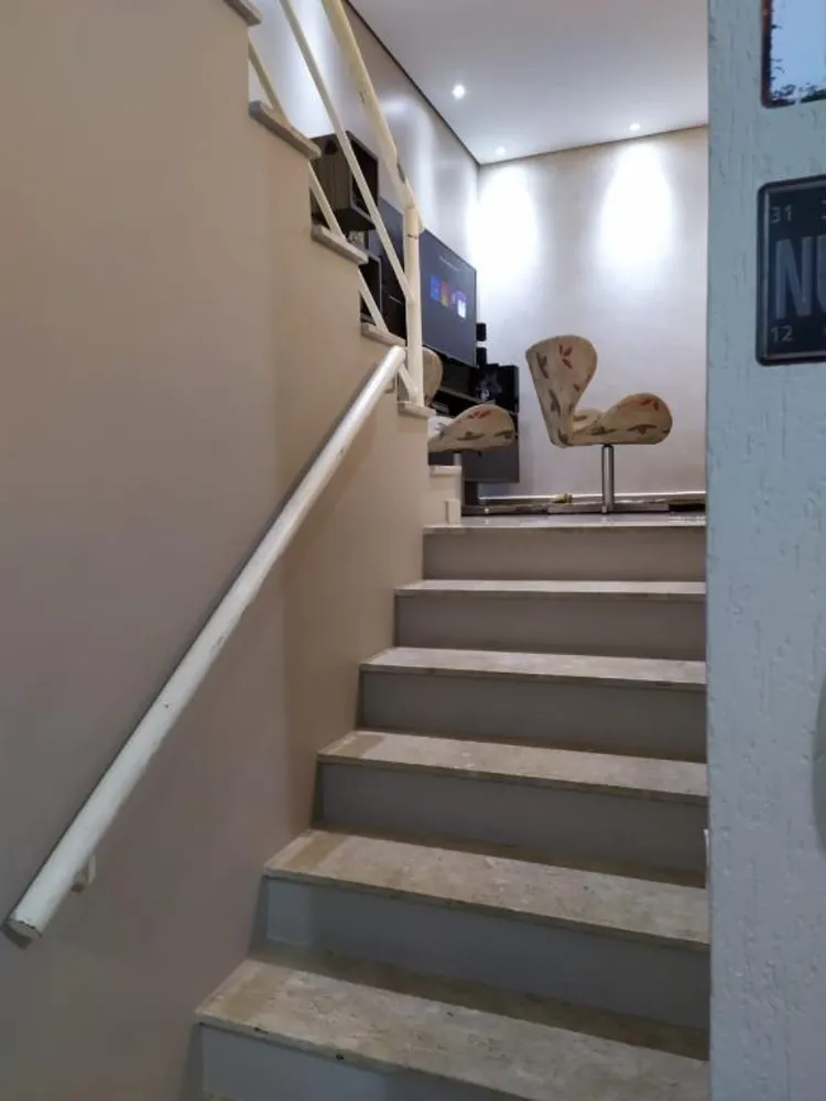 Sobrado, 3 quartos, 200 m² - Foto 2