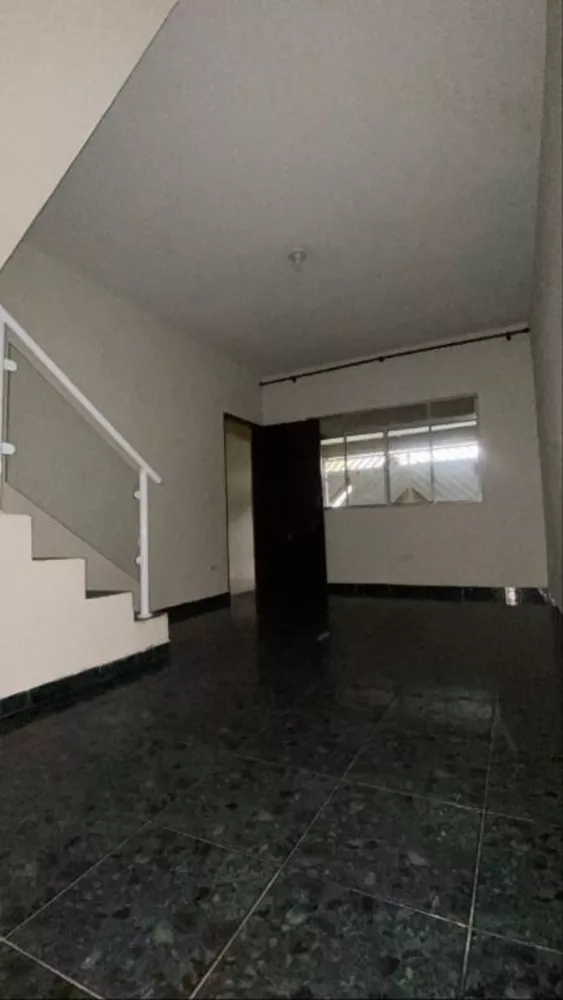 Sobrado à venda com 3 quartos, 115m² - Foto 1