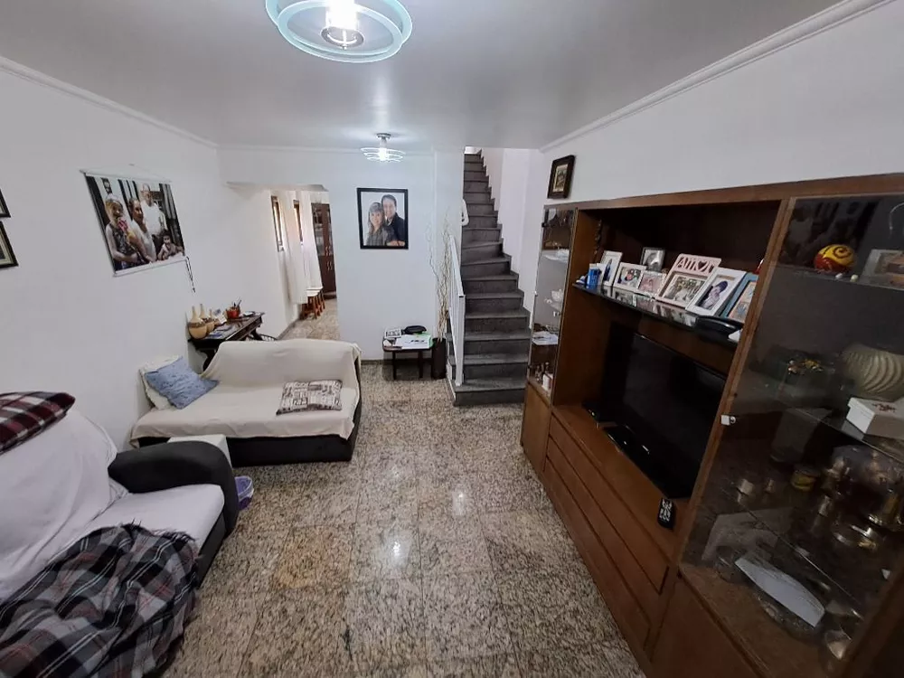 Sobrado à venda com 3 quartos, 183m² - Foto 1