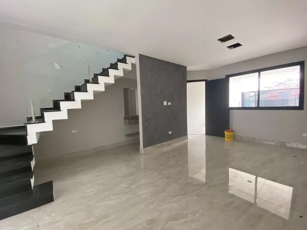 Sobrado à venda com 3 quartos, 170m² - Foto 1