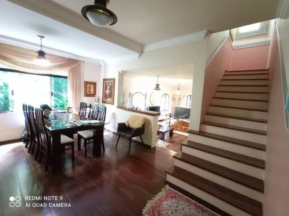 Sobrado, 4 quartos, 279 m² - Foto 1