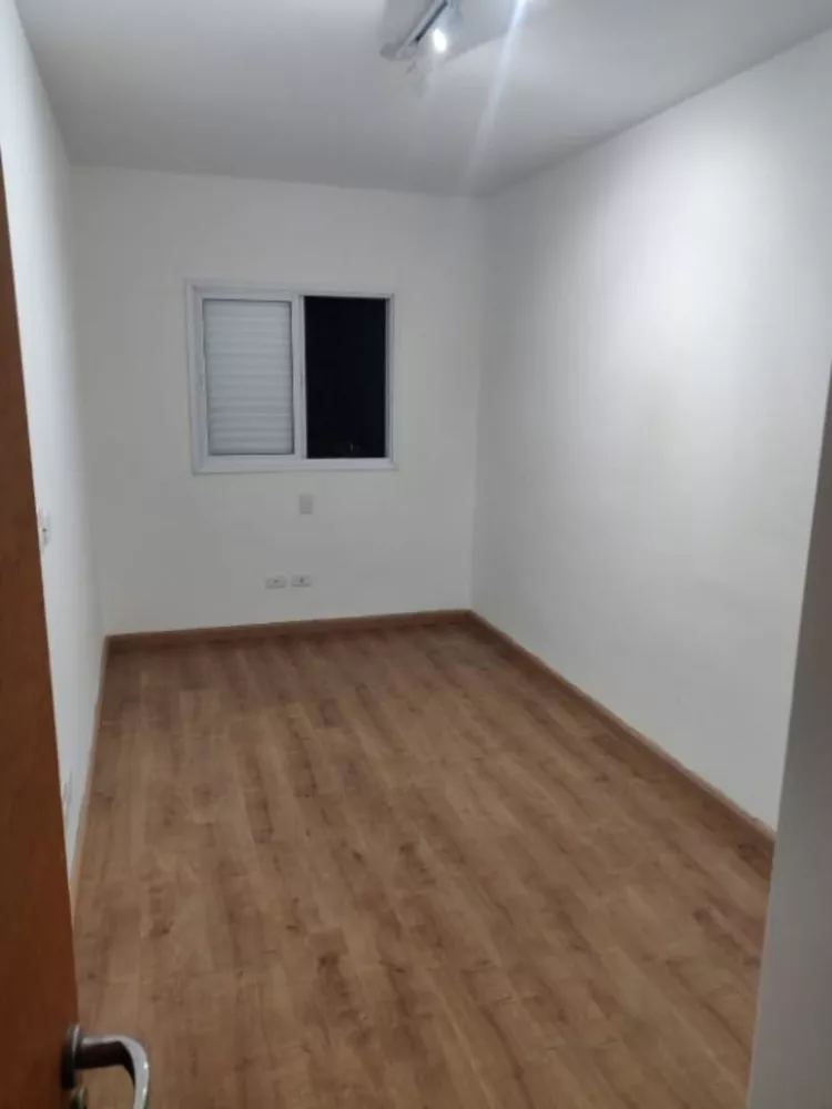 Apartamento à venda com 2 quartos, 60m² - Foto 4