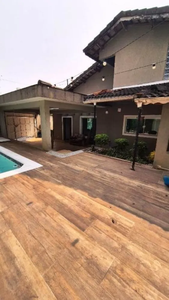 Casa, 3 quartos, 206 m² - Foto 1
