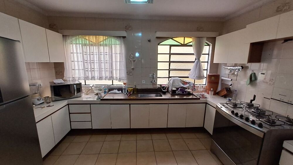 Sobrado, 3 quartos, 269 m² - Foto 2