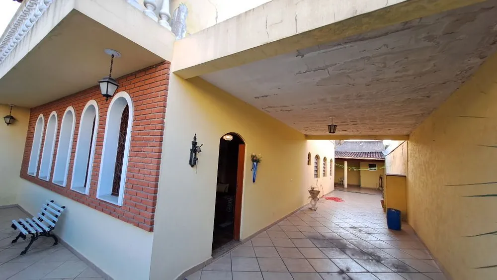 Sobrado, 3 quartos, 269 m² - Foto 1