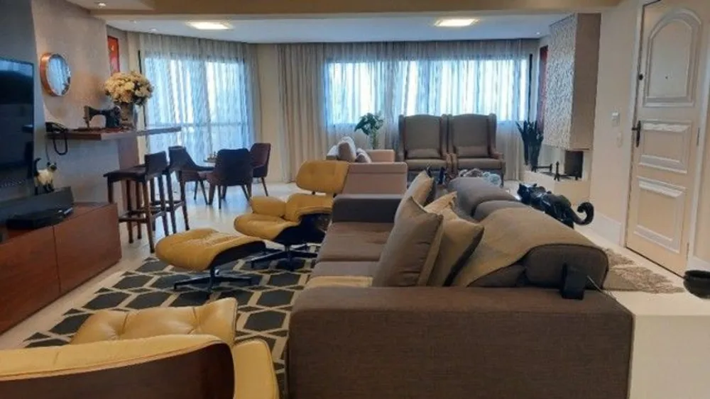 Apartamento, 3 quartos, 212 m² - Foto 2