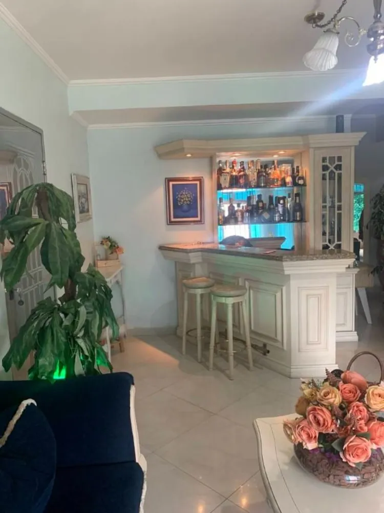 Sobrado, 3 quartos, 300 m² - Foto 1