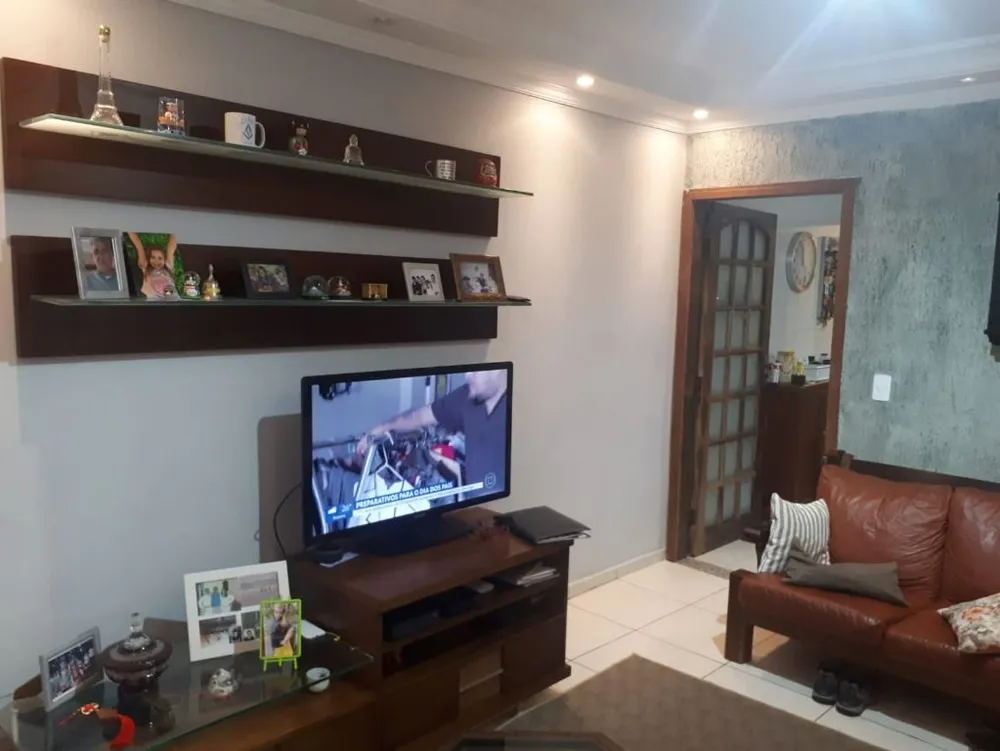 Casa, 3 quartos, 128 m² - Foto 1