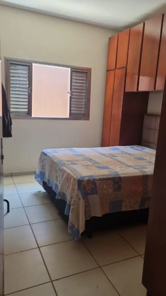 Casa, 3 quartos, 181 m² - Foto 1