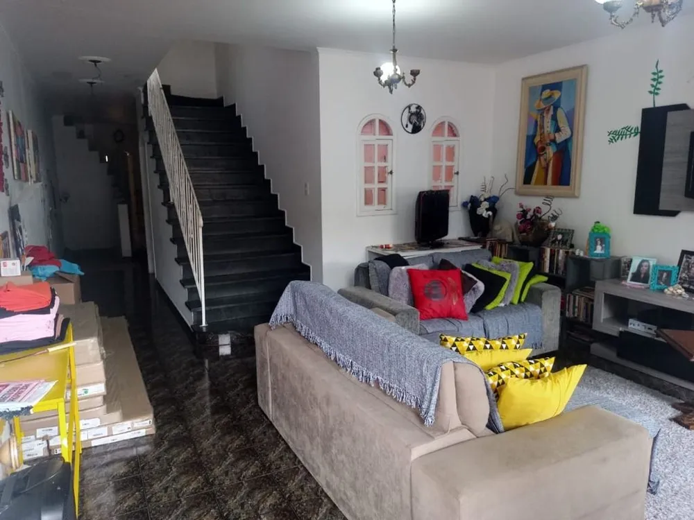 Sobrado, 3 quartos, 233 m² - Foto 2