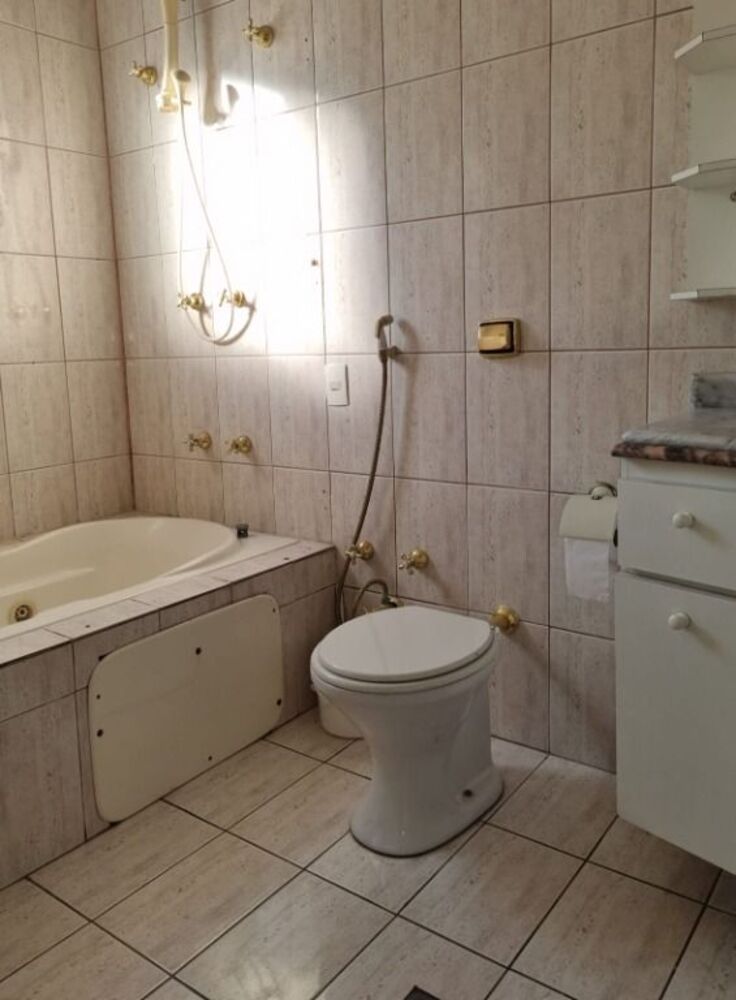 Sobrado, 4 quartos, 329 m² - Foto 1