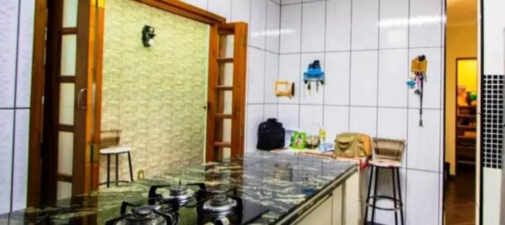 Sobrado, 3 quartos, 179 m² - Foto 1