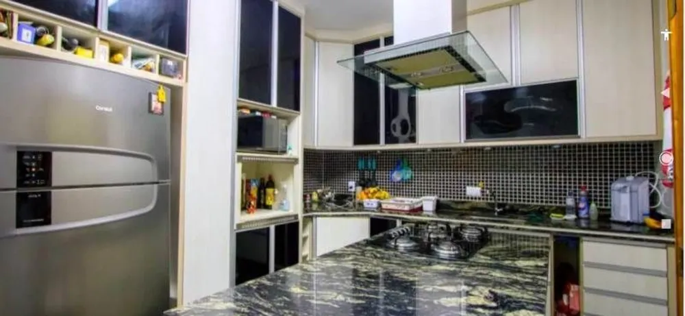 Sobrado, 3 quartos, 179 m² - Foto 2
