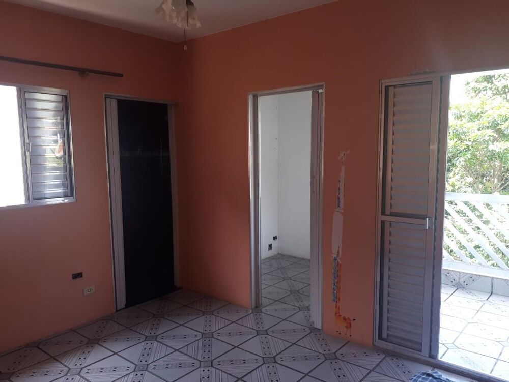Casa à venda com 3 quartos, 286m² - Foto 2