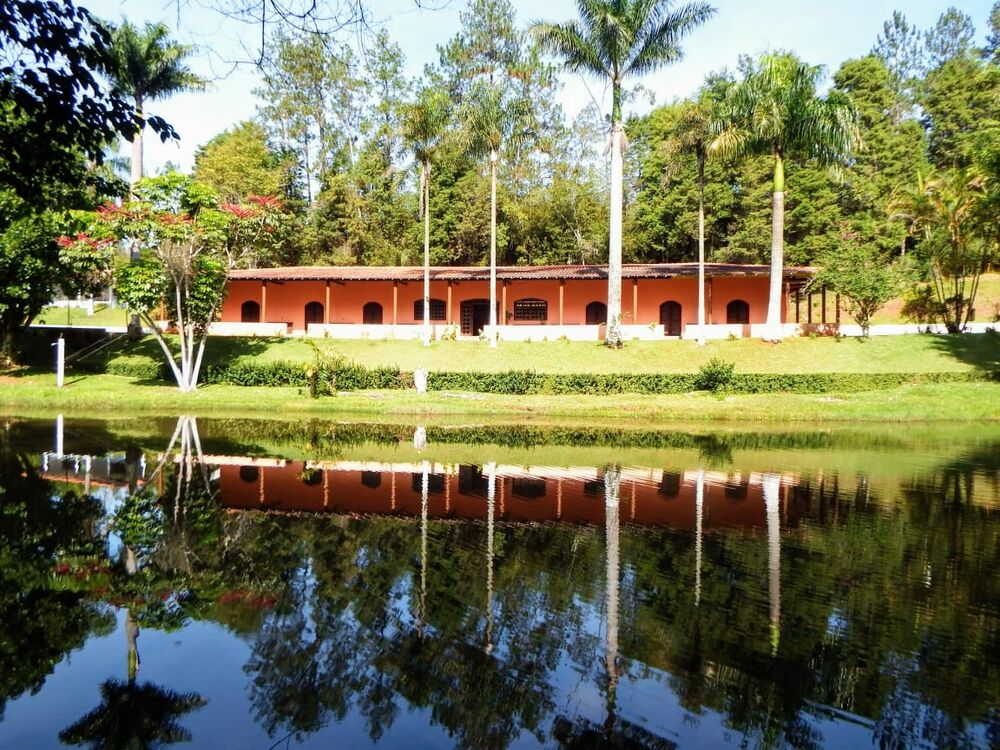 Sítio à venda com 8 quartos, 40000m² - Foto 1