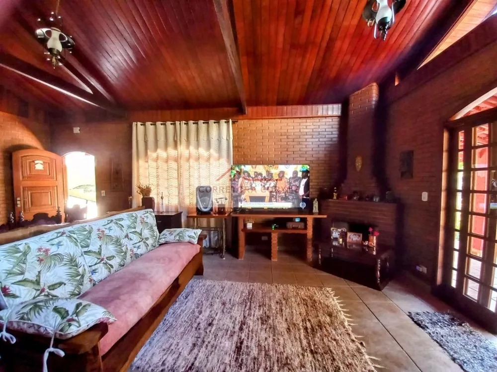 Chácara, 5 quartos, 4200 m² - Foto 2