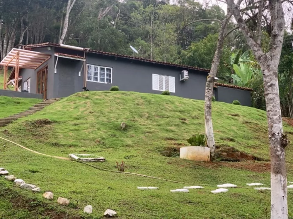 Chácara, 4 quartos, 3000 m² - Foto 1