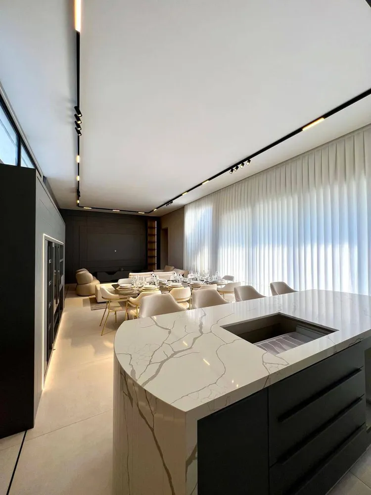Casa, 4 quartos, 285 m² - Foto 12