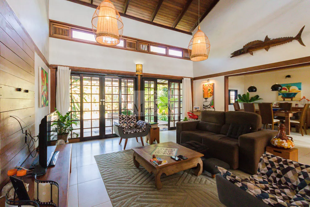 Casa, 3 quartos, 222 m² - Foto 1