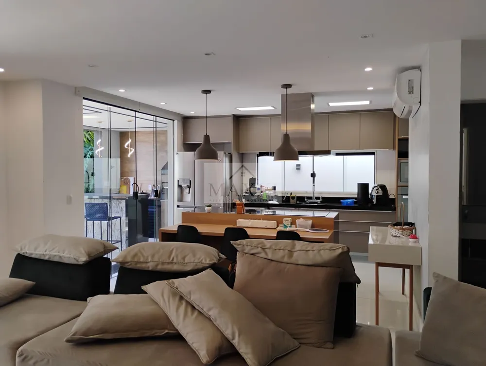 Casa, 3 quartos, 290 m² - Foto 31