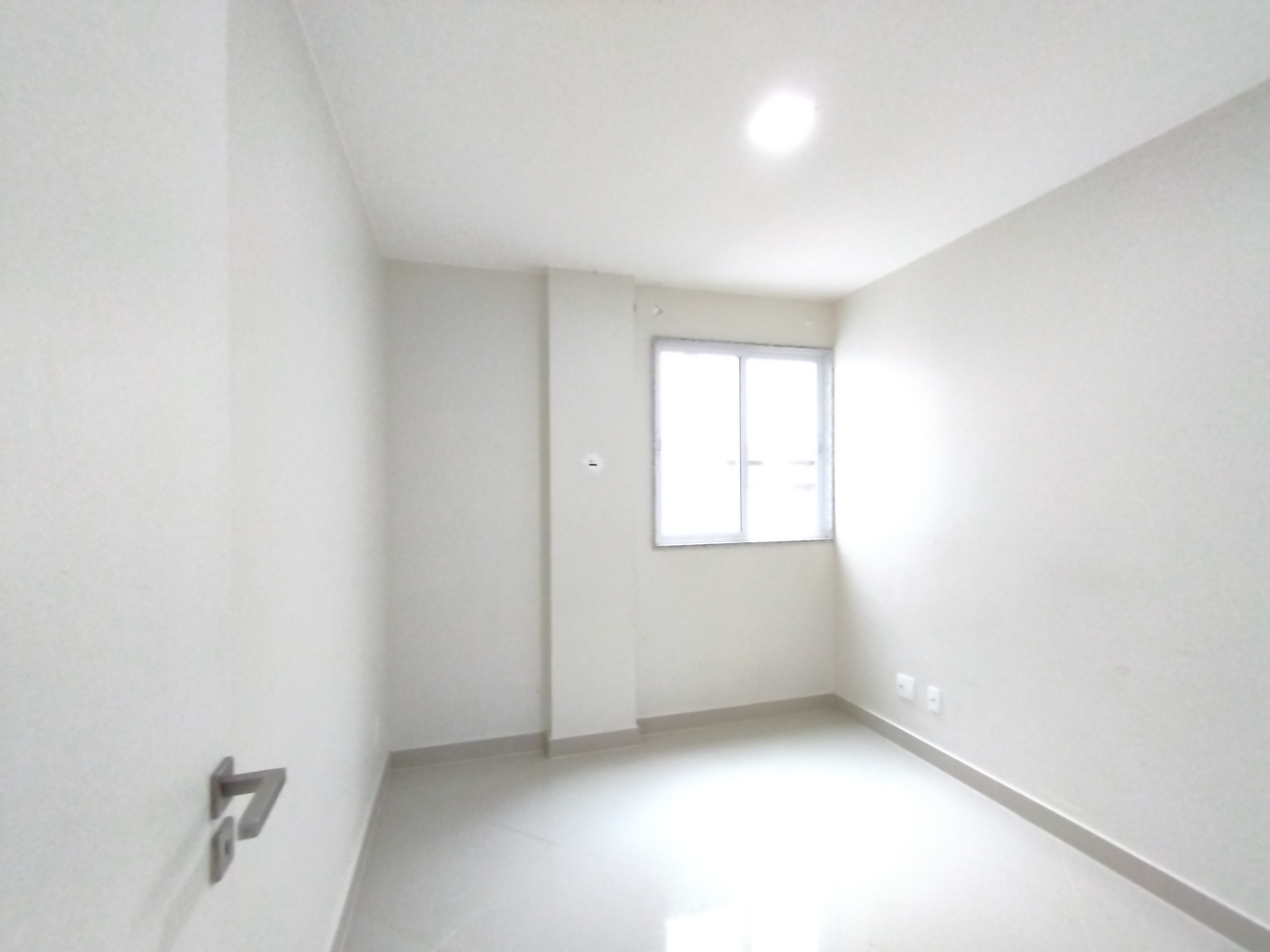 Apartamento à venda com 3 quartos, 82m² - Foto 2