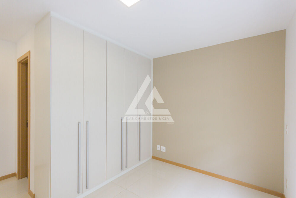 Apartamento à venda com 3 quartos, 93m² - Foto 12