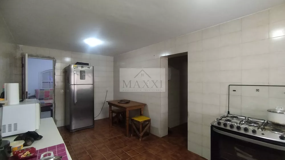Casa, 4 quartos, 327 m² - Foto 1