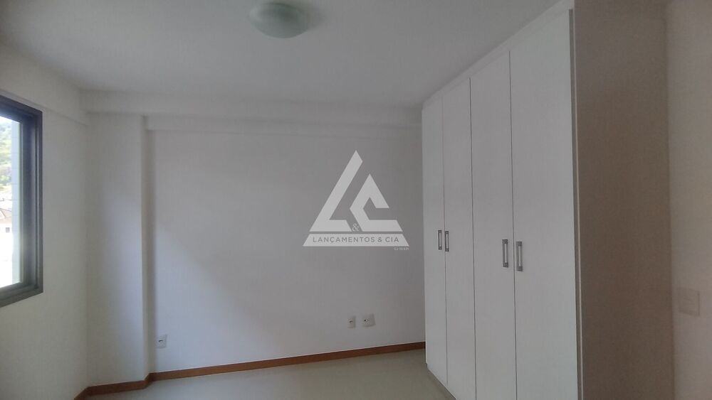 Apartamento à venda com 2 quartos, 69m² - Foto 4