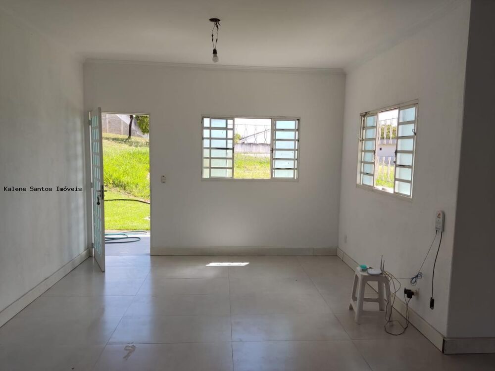 Casa para alugar com 2 quartos, 460m² - Foto 1