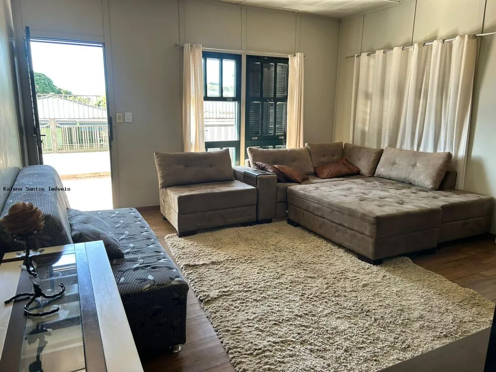 Casa, 4 quartos, 200 m² - Foto 1