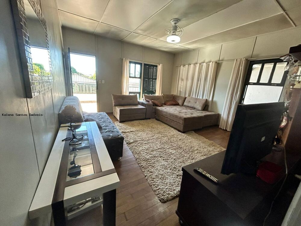 Casa, 4 quartos, 200 m² - Foto 1