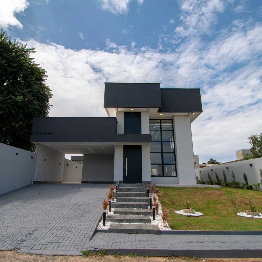 Casa, 3 quartos, 227 m² - Foto 1