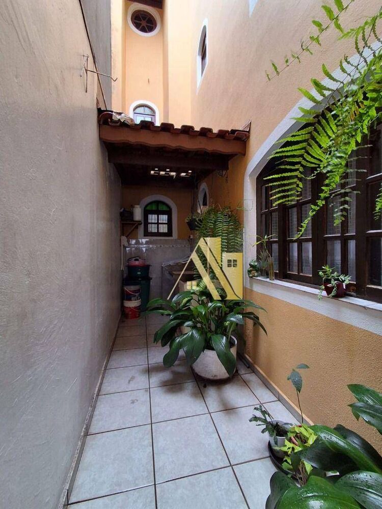 Sobrado, 3 quartos, 257 m² - Foto 3