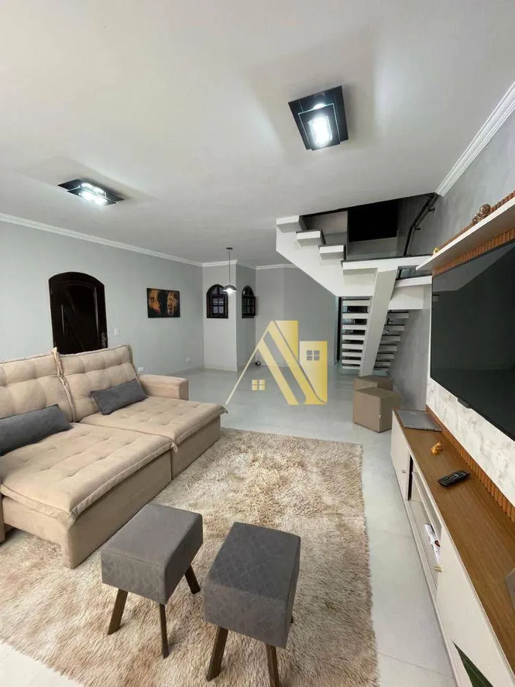 Sobrado, 3 quartos, 226 m² - Foto 1