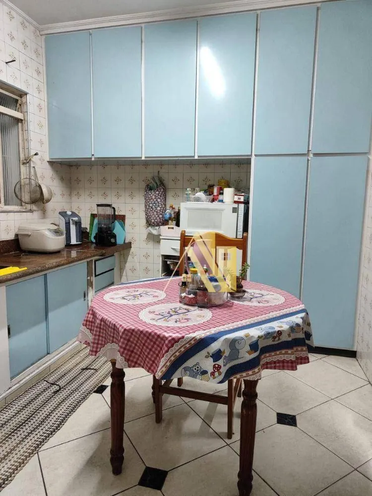 Sobrado, 3 quartos, 237 m² - Foto 1