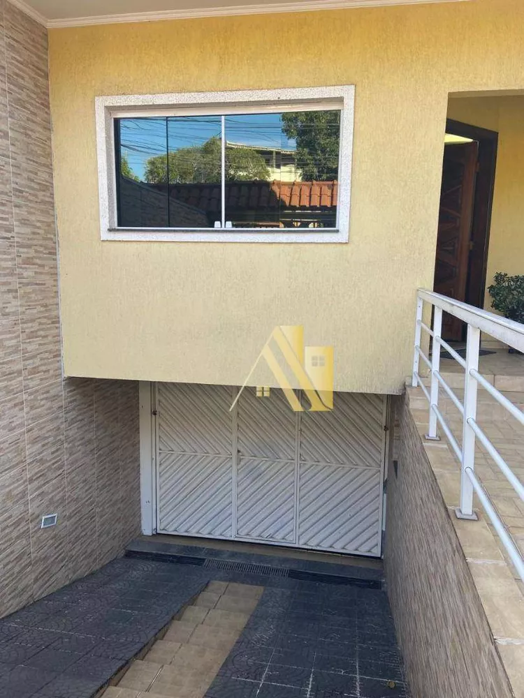 Sobrado à venda com 3 quartos, 238m² - Foto 3