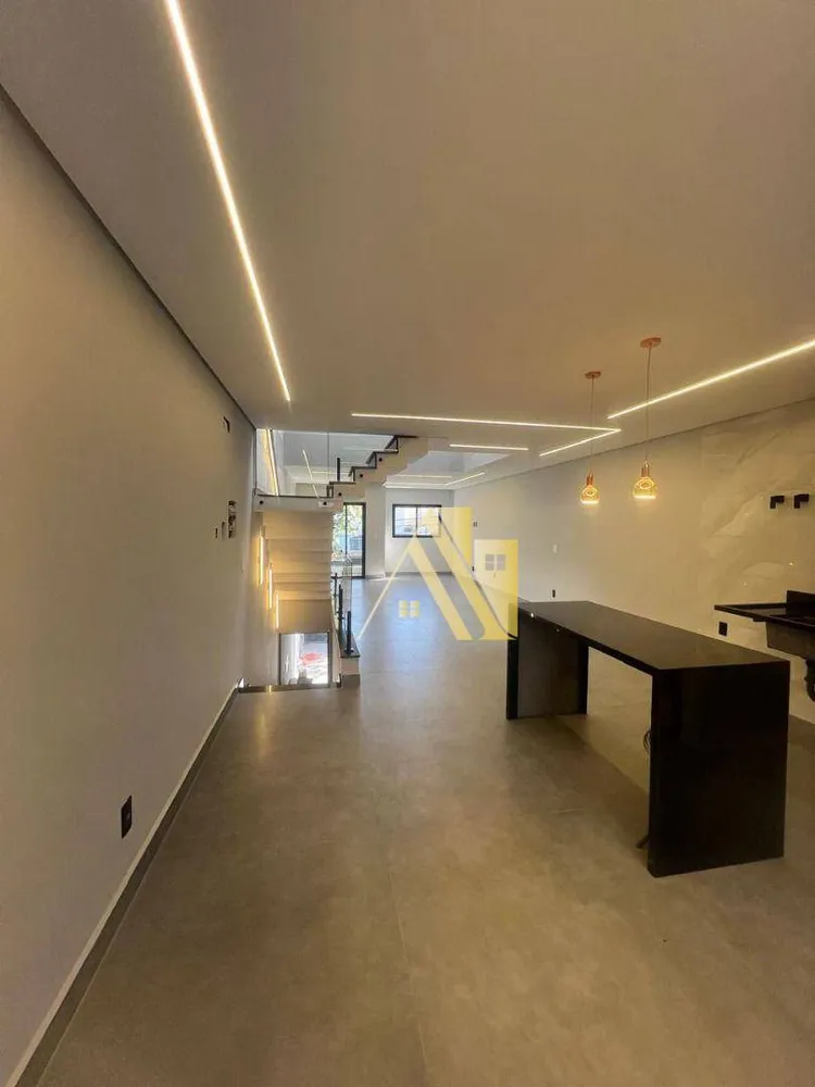 Sobrado, 3 quartos, 211 m² - Foto 3