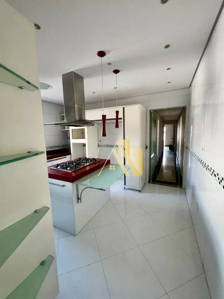 Cobertura à venda com 3 quartos, 220m² - Foto 2